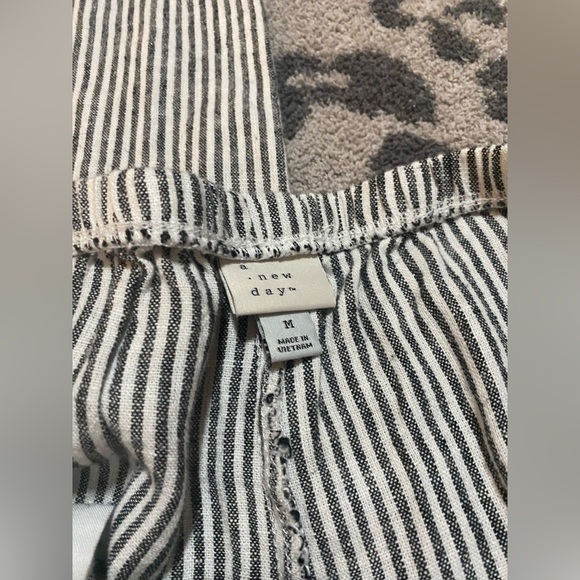 A New Day High Rise Wide Leg Linen Pull On Pants - Picture 5 of 5